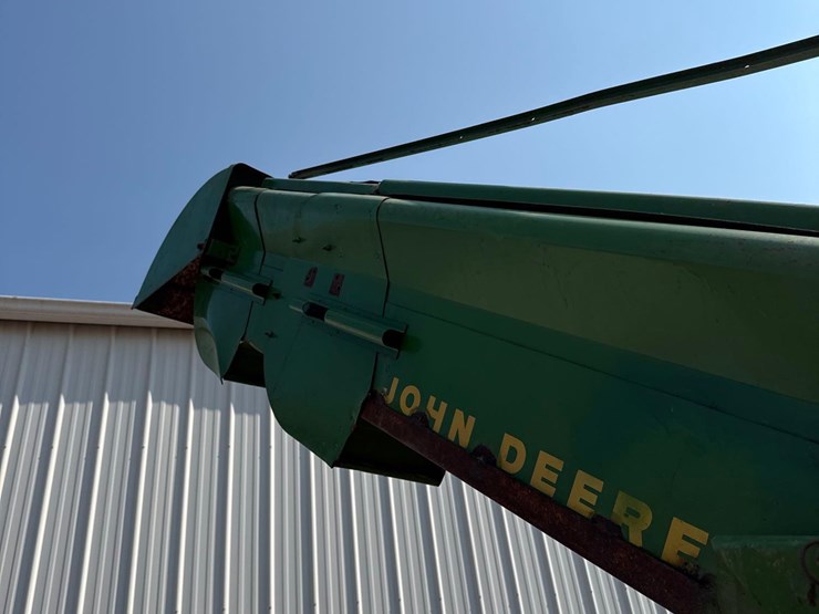john-deere-630-image-28