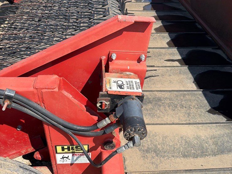 h&s-9ft-hay-merger-image-11