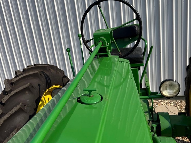 john-deere-70-image-46