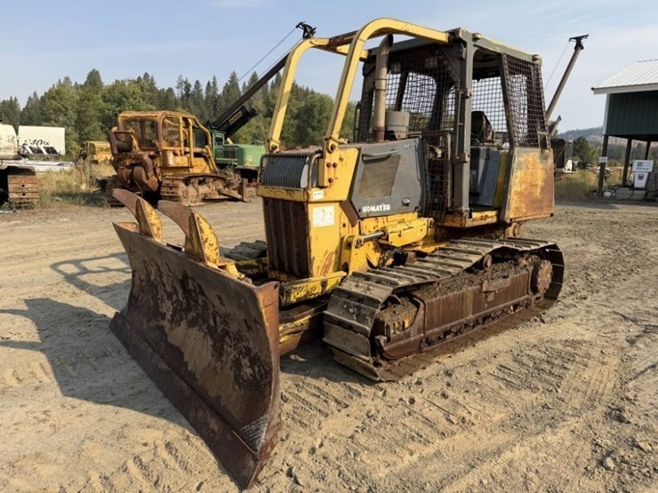 2004-komatsu-d39ex-21-image-1