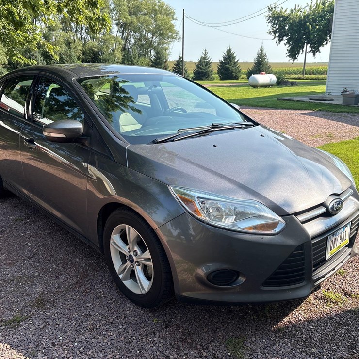 2014 Ford Focus SE Car