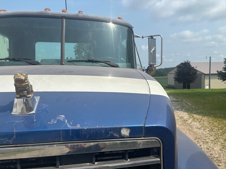 1995-mack-ch613-image-18