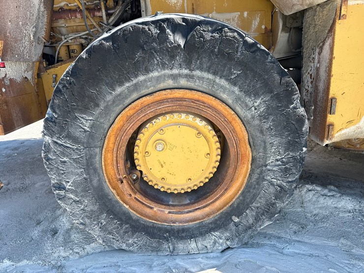caterpillar-988-image-136