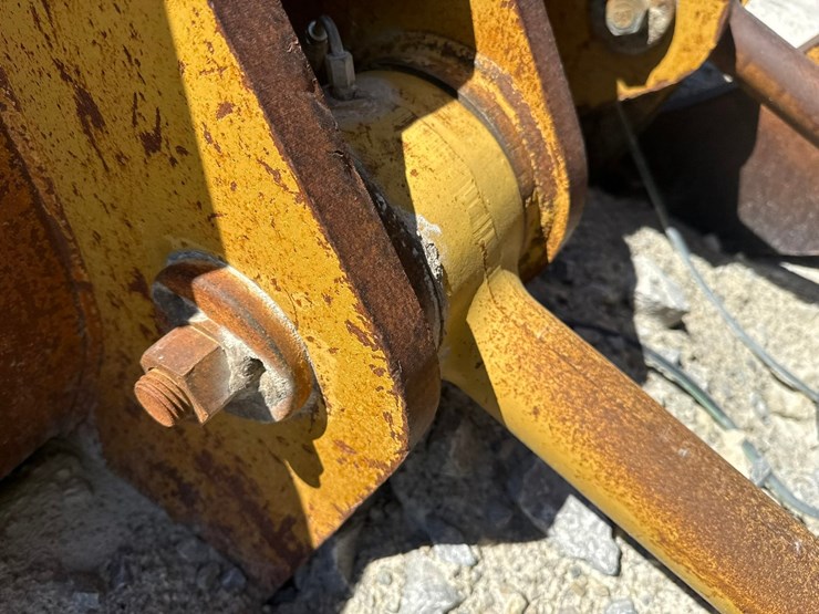 caterpillar-988-image-51