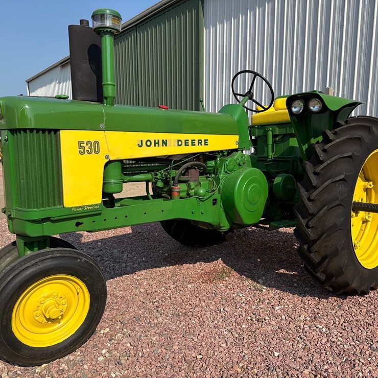 JOHN DEERE 530