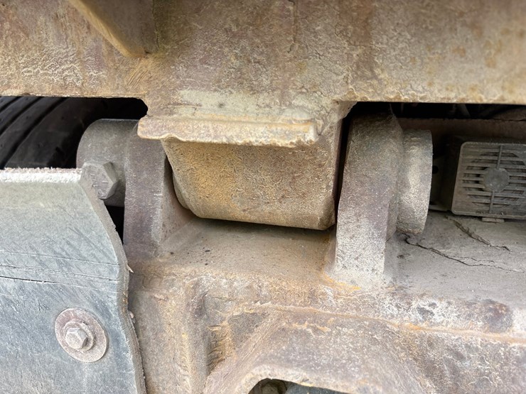 #61388-•-2004-international-5600i-quad-axle-dump-truck-image-59