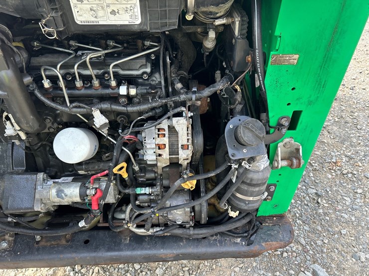 2017-bobcat-t550-image-28