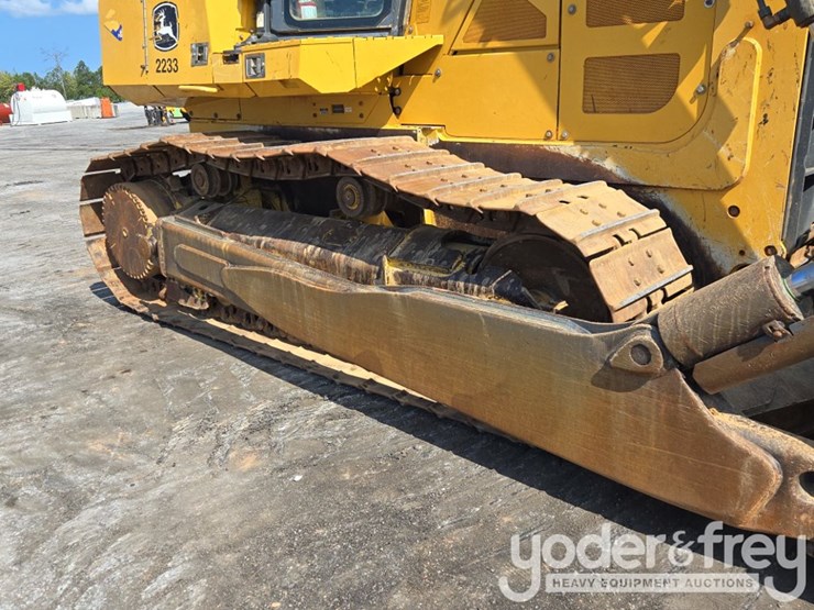 2018-deere-850k-lgp-image-12