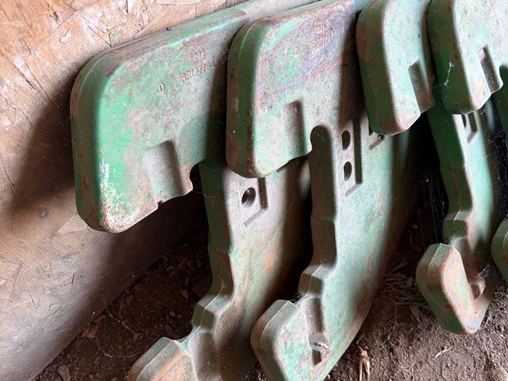 4-john-deere-suitcase-weights-image-3