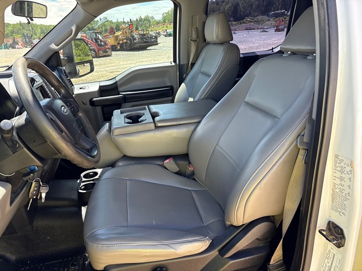 2019-ford-f350-image-29