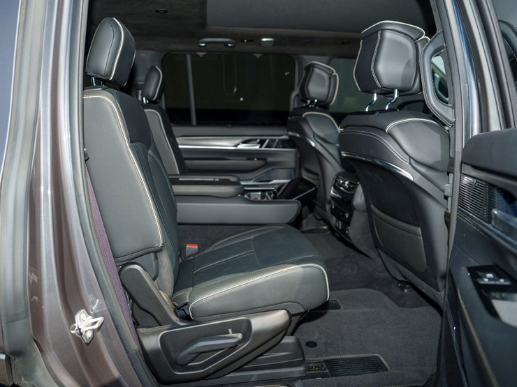 #118-•-offered-at-no-reserve-|-2023-jeep-grand-wagoneer-obsidian-image-39