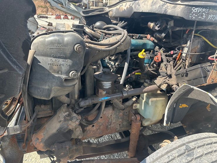 #61442-•-2006-international-single-axle-cab-and-chassis-image-37