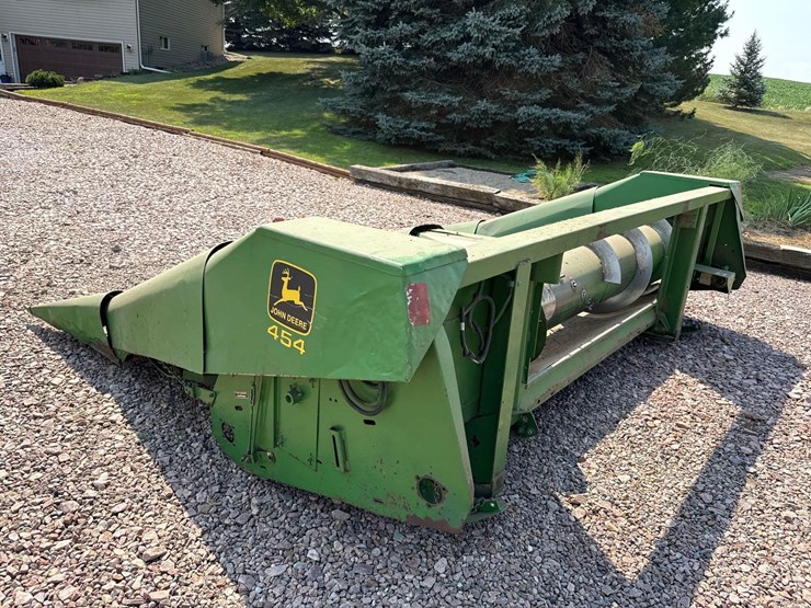 john-deere-454-image-4