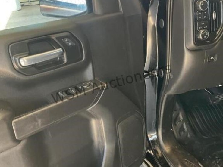 2021-chevrolet-silverado-1500-image-28
