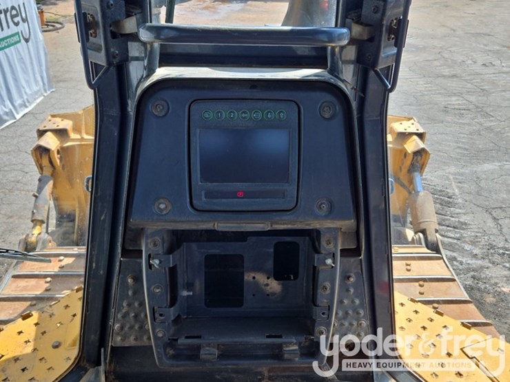 2018-deere-850k-lgp-image-42