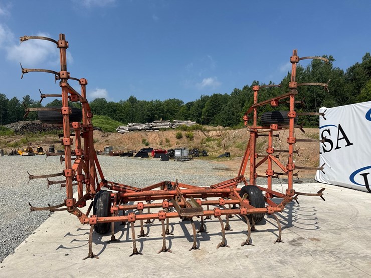allis-chalmers-1300-image-4