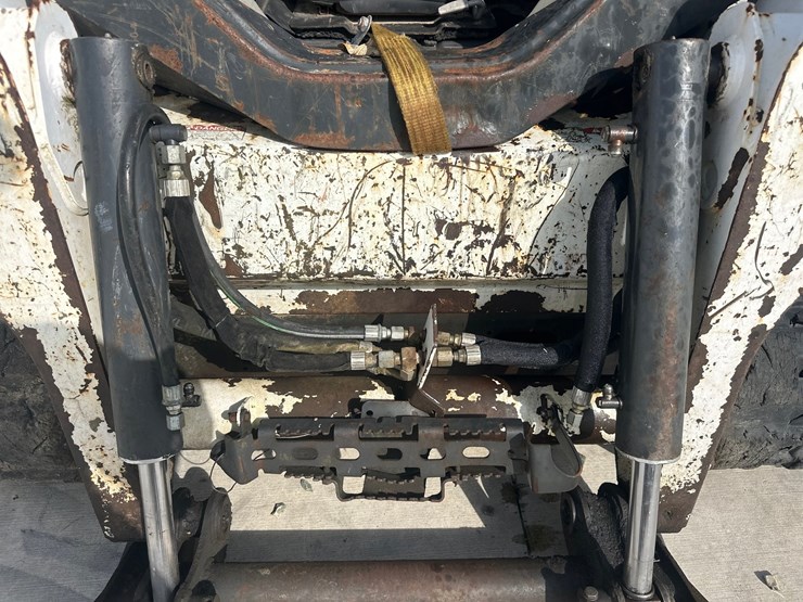 2014-bobcat-t550-image-33