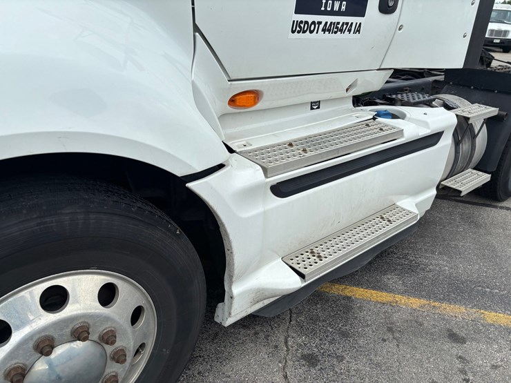 2015-international-prostar-image-10