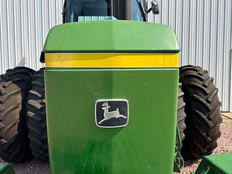 1979-john-deere-4440-image-7