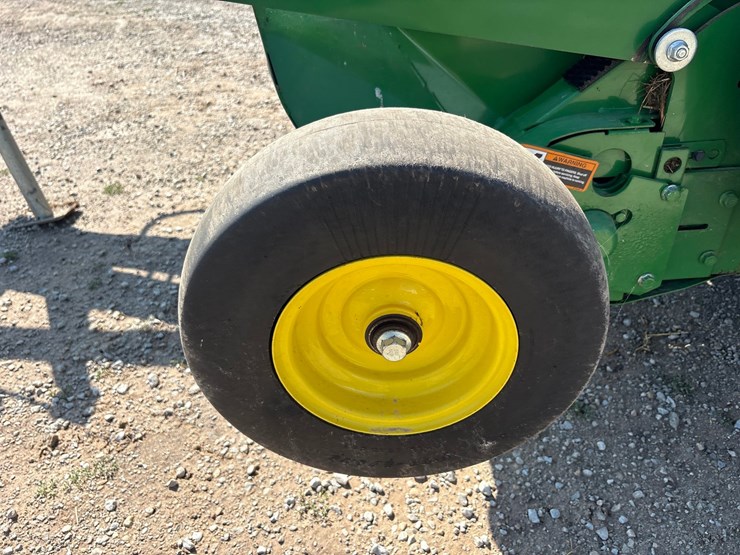 john-deere-450-image-44