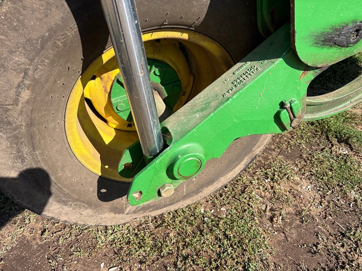 john-deere-635-image-27
