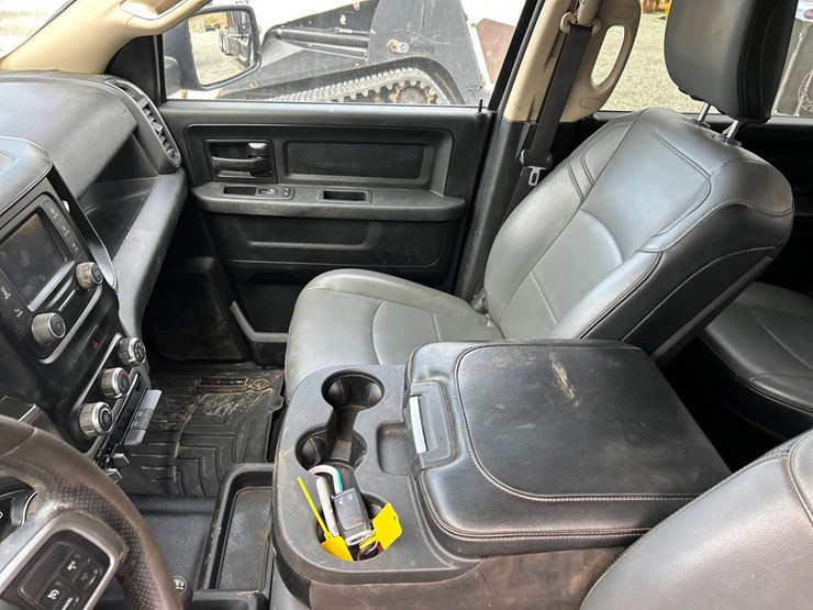 2021-dodge-2500-image-41