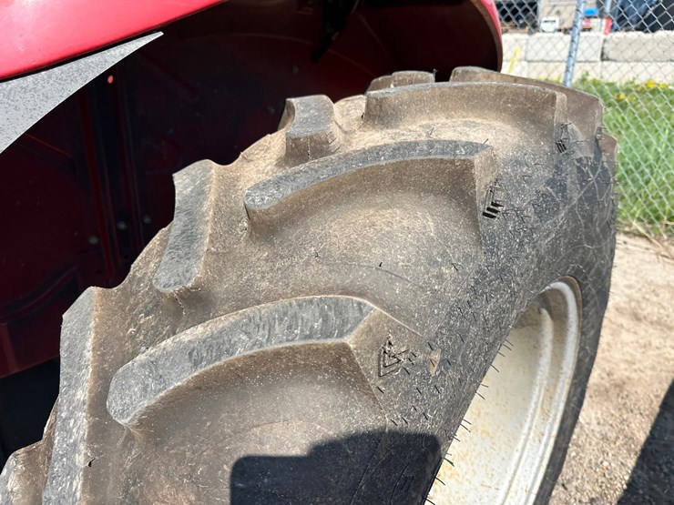 #2867-•-2008-case-jx60-4x4-tractor-image-39