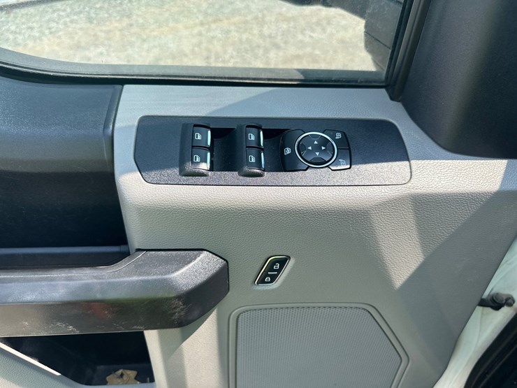 2019-ford-f350-image-38