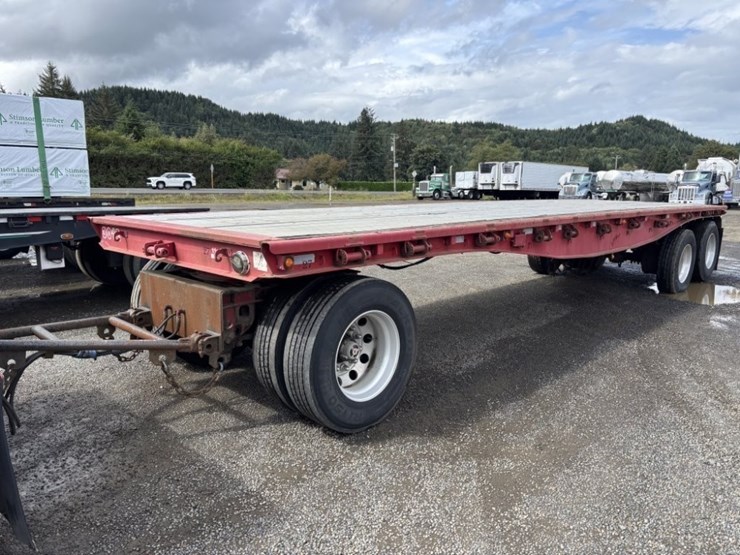alloy-tri-axle-flatbed-pup-trailer-image-1