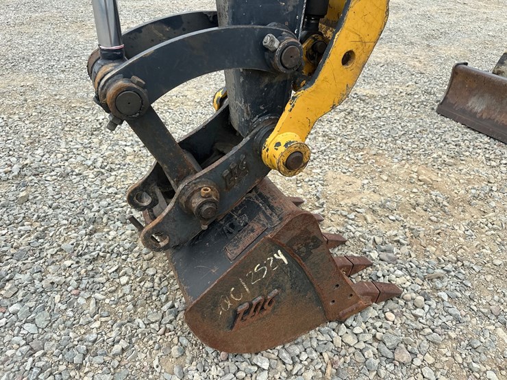 2019-deere-50g-image-29