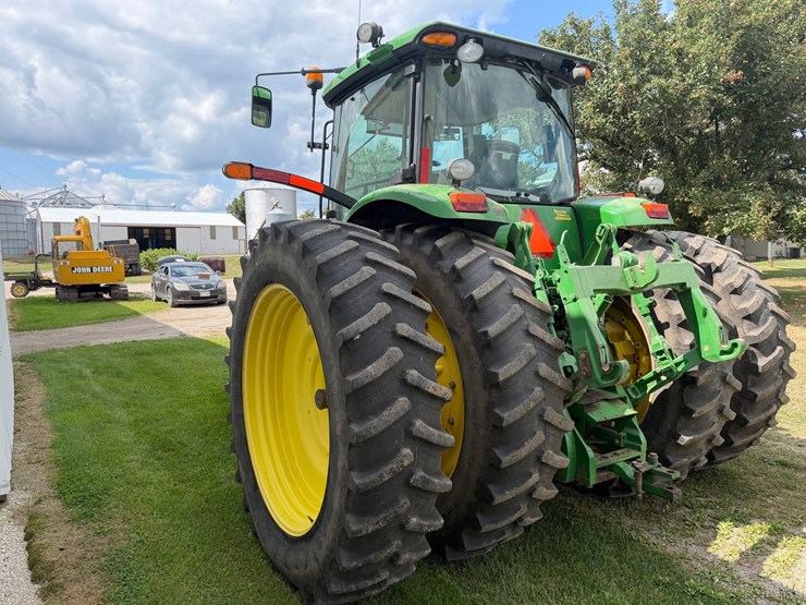john-deere-8130-image-5