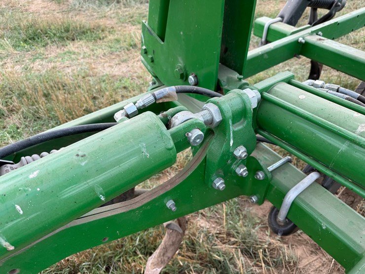 john-deere-2430-image-61