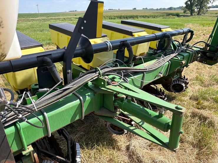 john-deere-1760-image-41
