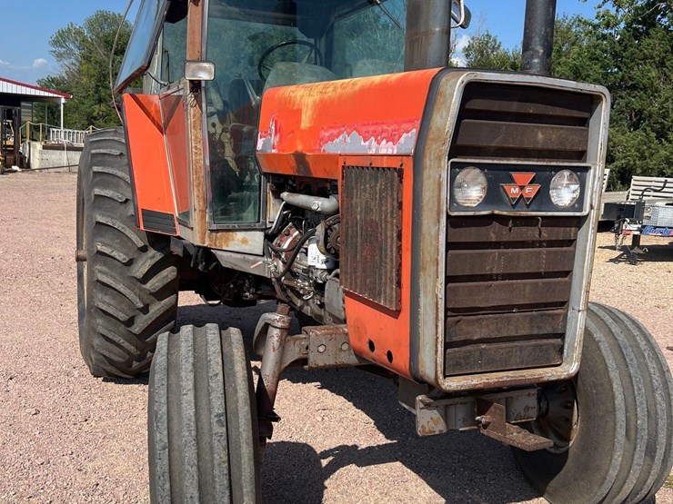 massey-ferguson-2705-image-10