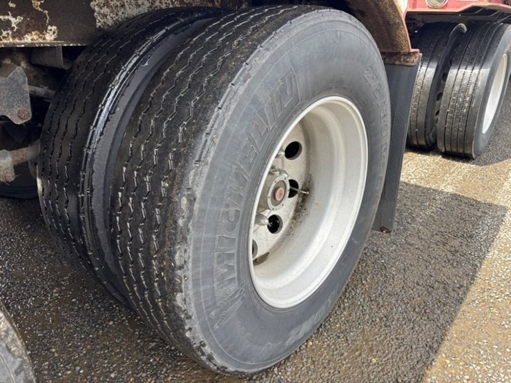 t/a-flatbed-trailer-image-11