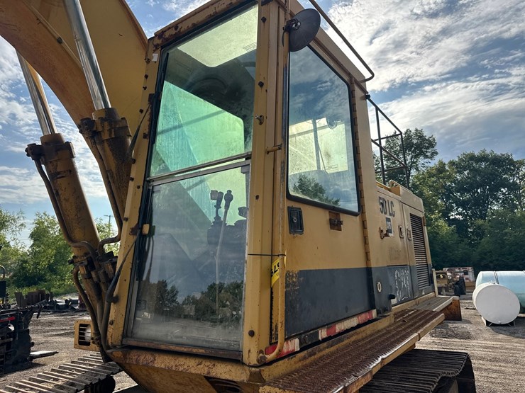 caterpillar-225d-lc-image-9