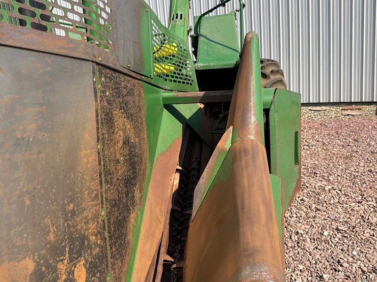 john-deere-630-image-13
