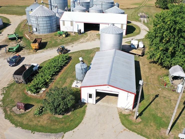 #60000-•-29.92-acre-farm-with-home,-barns-&-outbuildings-image-11