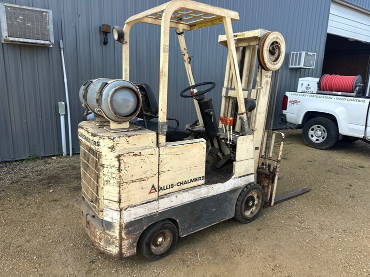 #3105-•-allis-chalmers-acc30-forklift-image-5