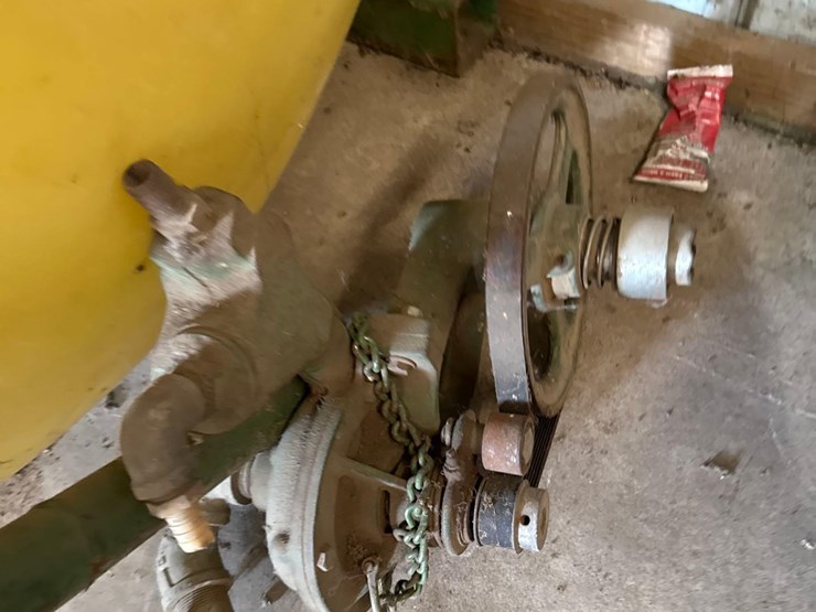 john-deere-220-image-4