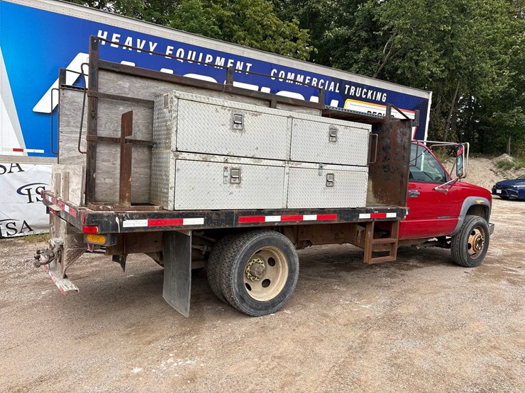 2000-gmc-3500-image-5