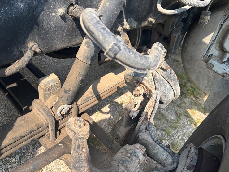 #2289-•-2006-peterbilt-tandem-axle-dump-truck-image-80