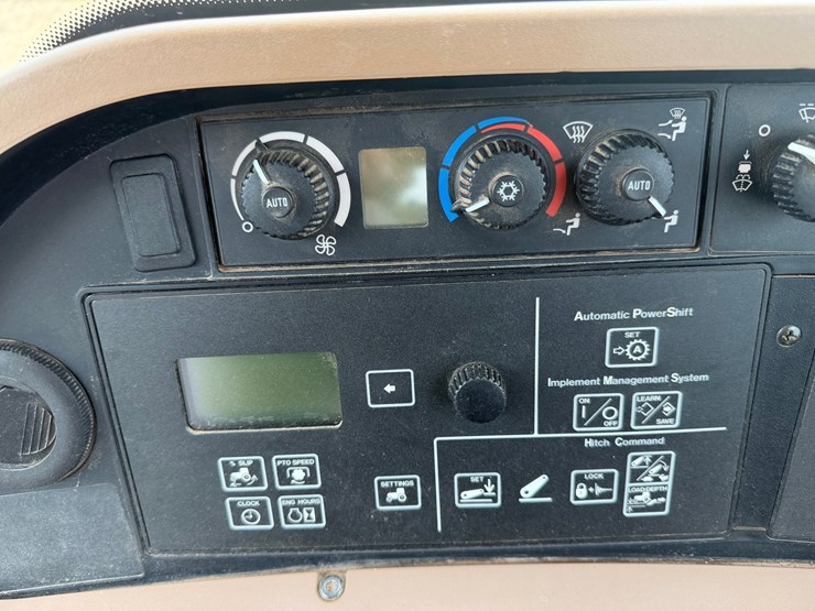 john-deere-8130-image-65