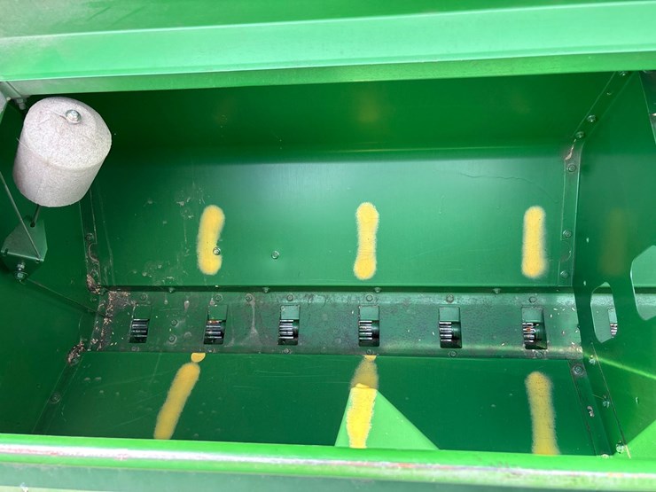 john-deere-1590-image-47