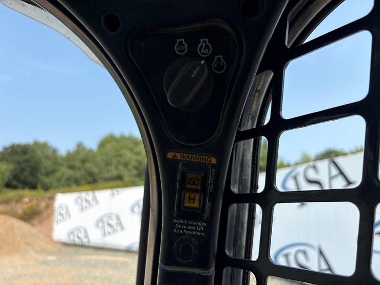 2018-bobcat-t870-image-41