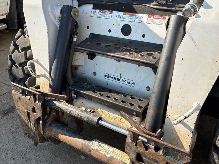 2008-bobcat-s250-image-8