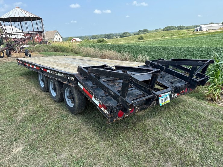 1972-fruehof-8ft-x-19ft-flatbed-equipment-trailer-image-5