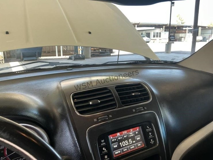 2016-dodge-journey-image-18
