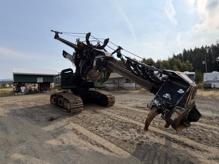 2011-deere-2454d-image-7