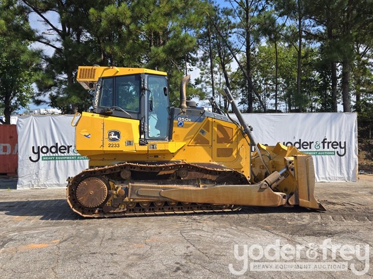 2018-deere-850k-lgp-image-6